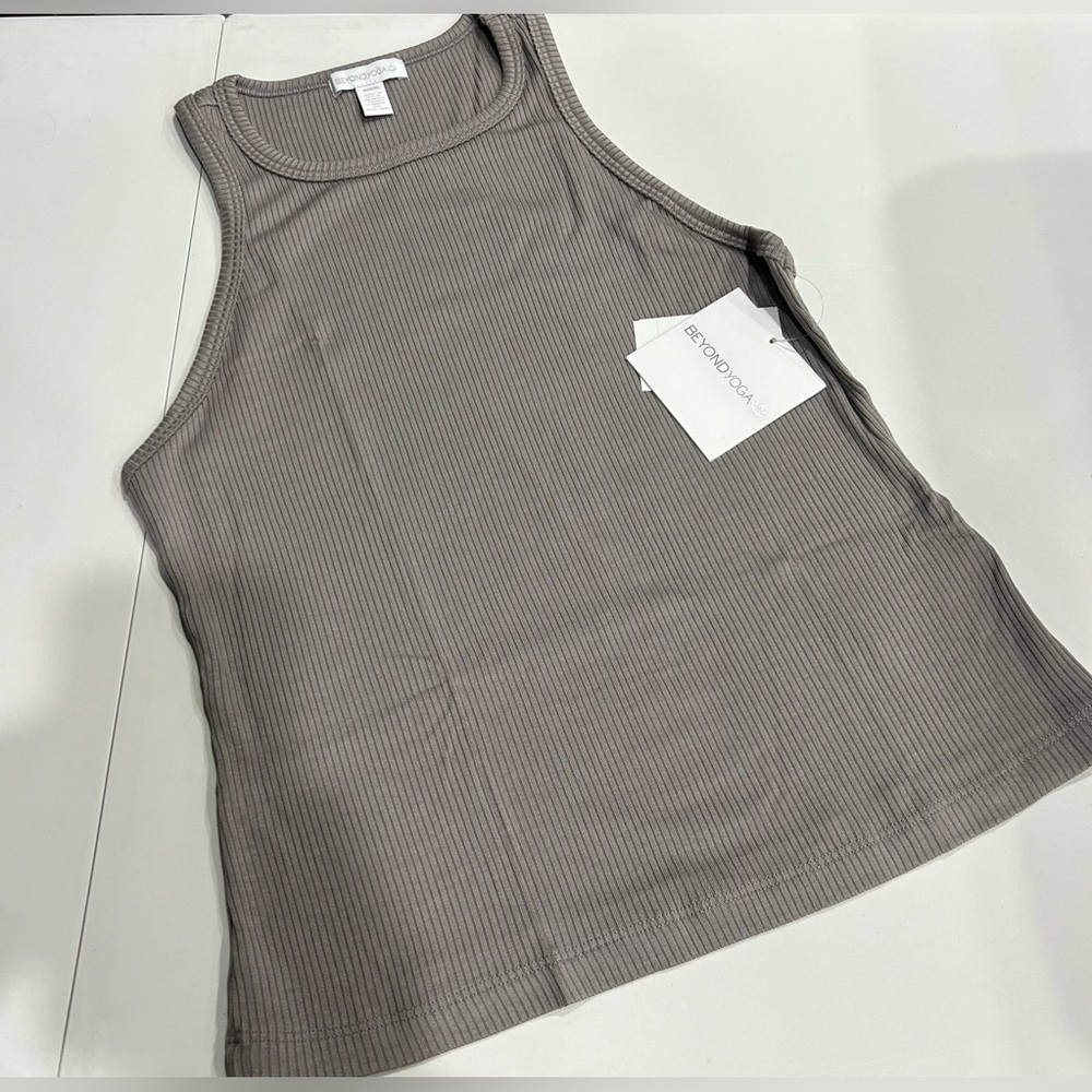 Beyond Yoga Women's Large Formation Tank Stone Grey Gray NWT High Neckline
